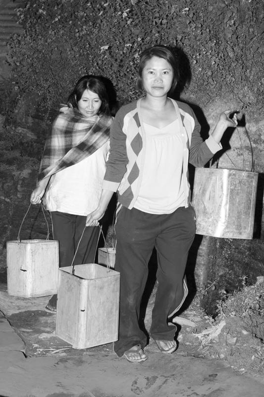 Tin cans converted into buckets – Mokokchung district, Nagaland